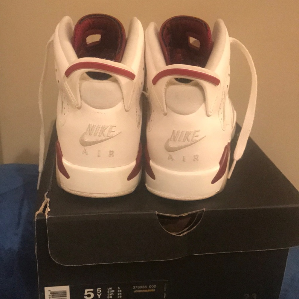 Jordan 6 Maroon - Picture 3 of 7